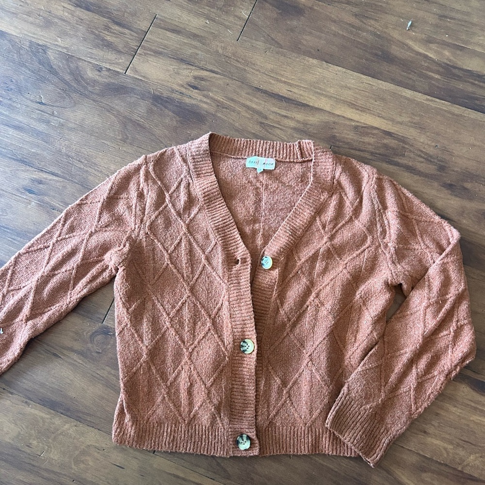 Brown Cardigan Sweater with Relaxed Fit and Ribbed Edges